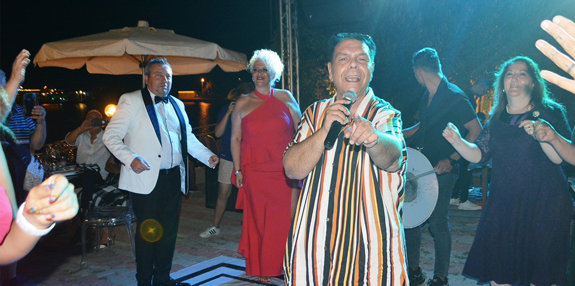 Balık Ayhan hayatını kaybetti