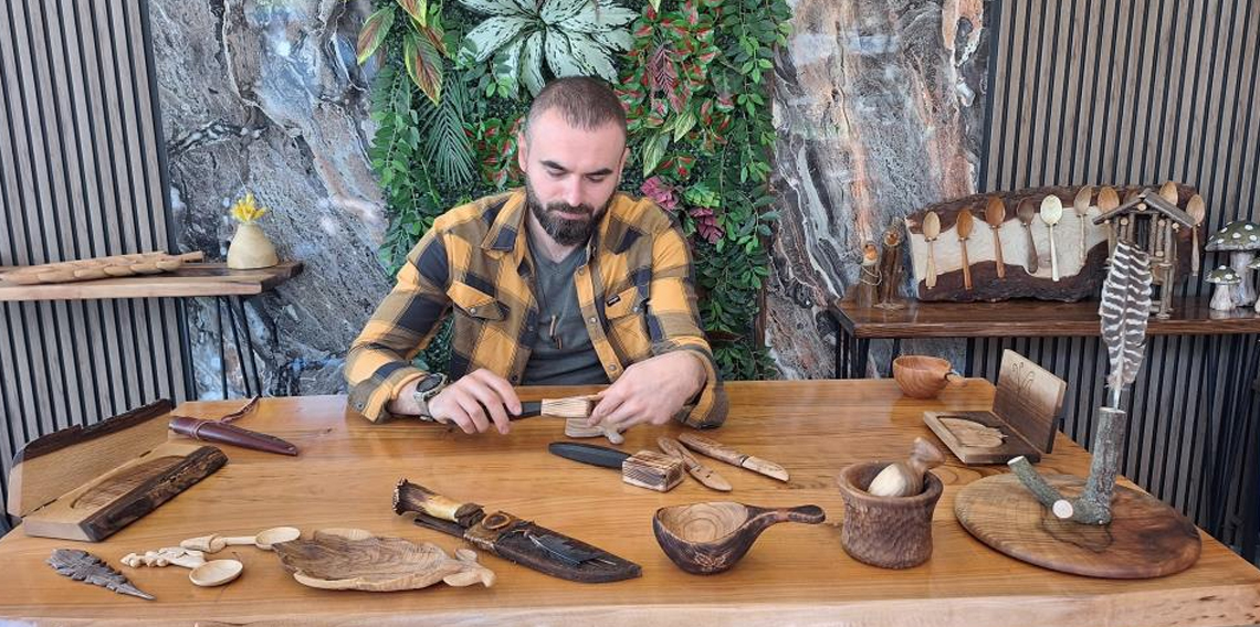 Hobisi işe dönüştü, Trabzon'dan dünyaya el emeği ahşap ürünler gönderiyor