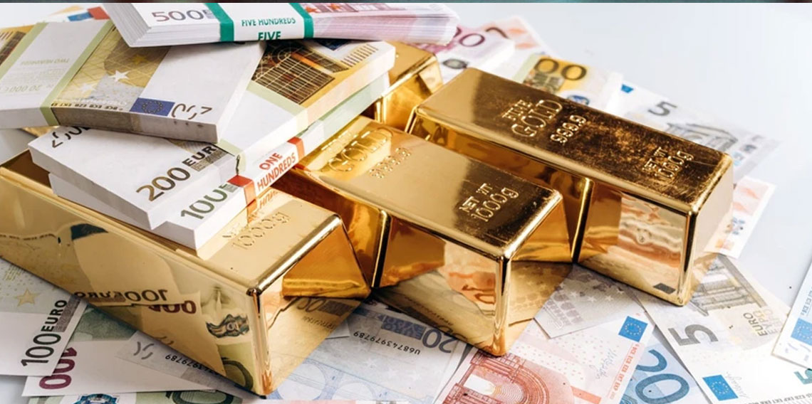 Piyasalar fena karıştı: Dolar ve Euro durdu, altın ve Bitcoin uçuyor