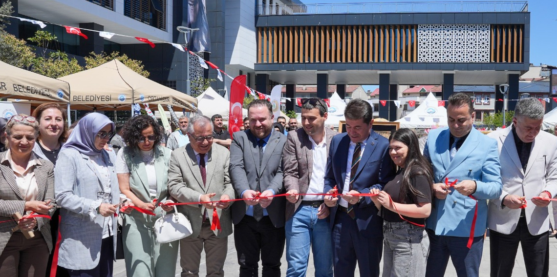 Trabzon Ortahisar'da El Emeği Göz Nuru Eserler Görücüye Çıktı