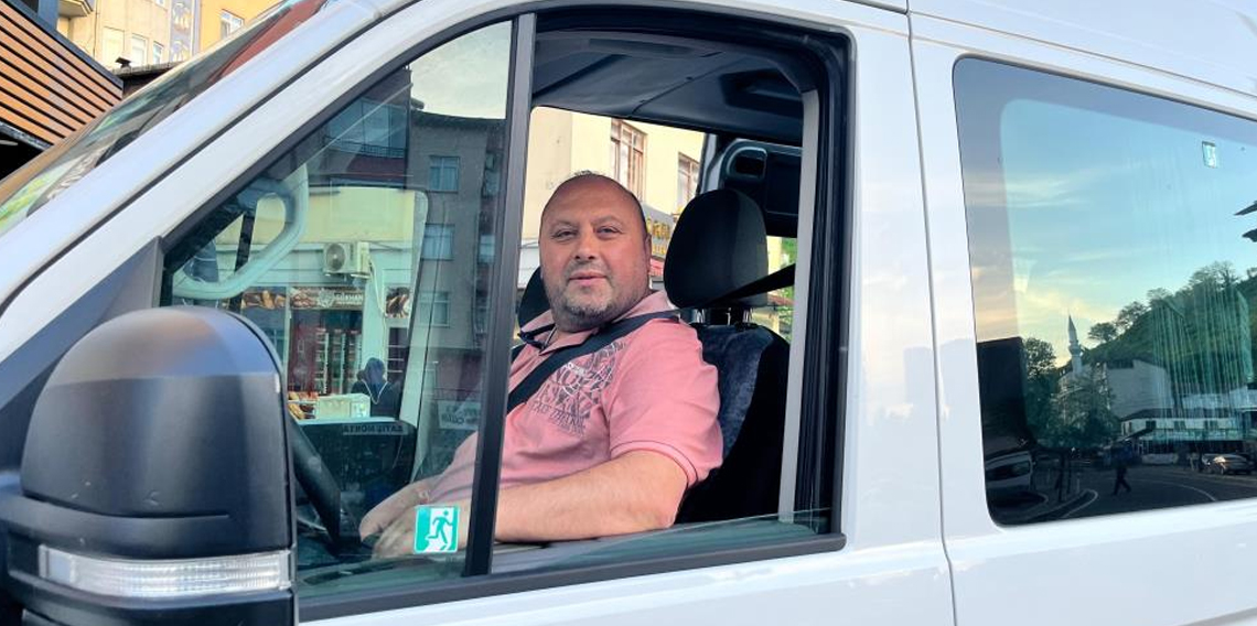 Berlin'de 16 yıl taksicilik yaptı, memleketi Ordu'ya dönünce dolmuşun koltuğuna oturdu