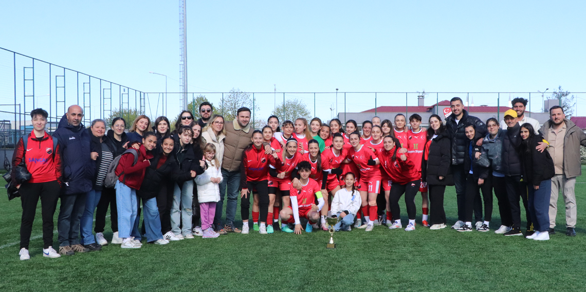 Kardelenspor yönetiminden sitem dolu mesaj