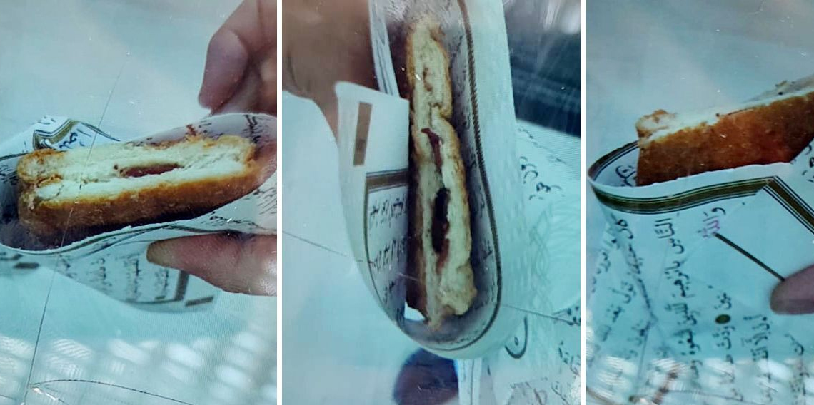 Kantinci Kur’an-ı Kerim sayfalarını tost kağıdı yaptı