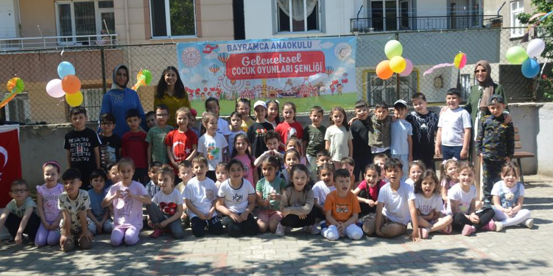Ordu'da minikler, geleneksel çocuk oyunları şenliğinde doyasıya eğlendi
