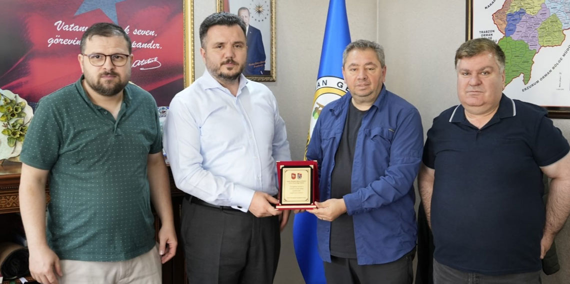 Artvin Trabzonspor Taraftarlar Derneğinden Orman Bölge Müdürü Gürsoy’a Ziyaret