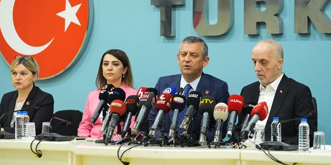 Özgür Özel'den Türk-İş'e asgari ücret zammı için ziyaret