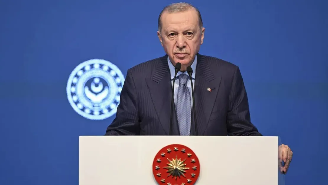 Erdoğan’dan Gençlik Zirvesi’nde net mesaj: “Kimse bizi bölemez!”