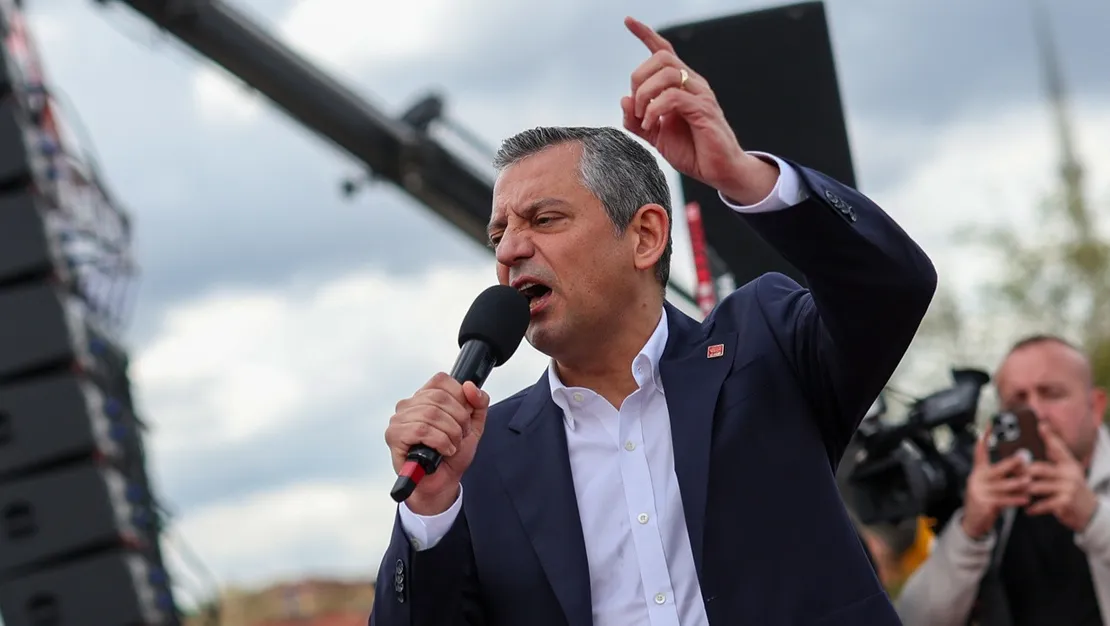 Özel'den operasyonlara tepki
