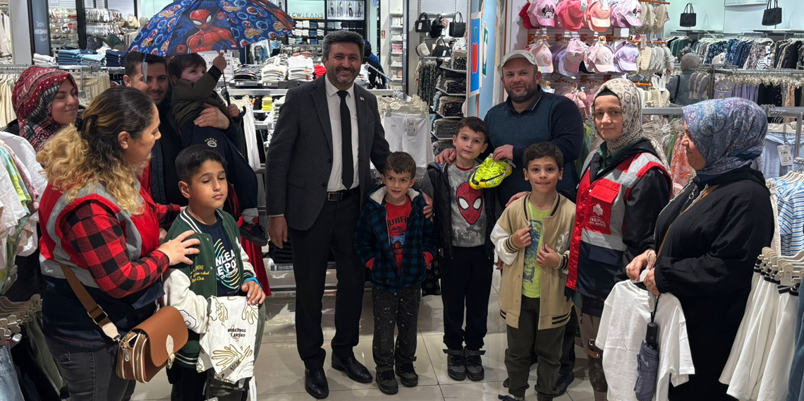 Bölgemizde 534 Çocuğa Giyim Yardımı