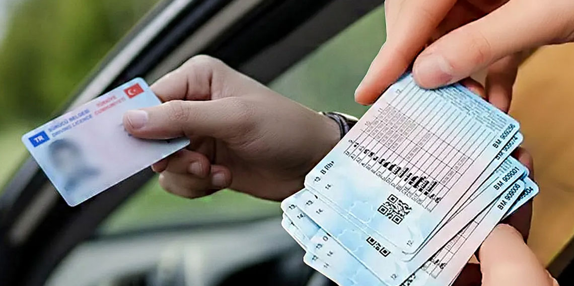 Direksiyon başında uyuyakaldı! Ehliyetine 2043'e kadar el konuldu