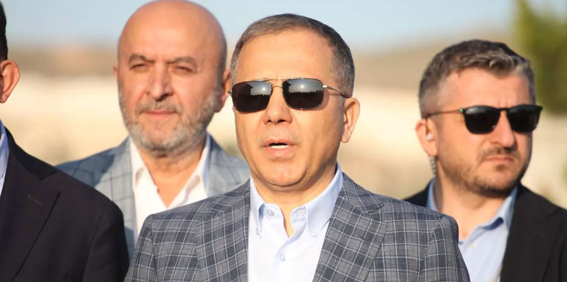 Bakan Yerlikaya'dan bayram sabahı trafik uyarısı! 