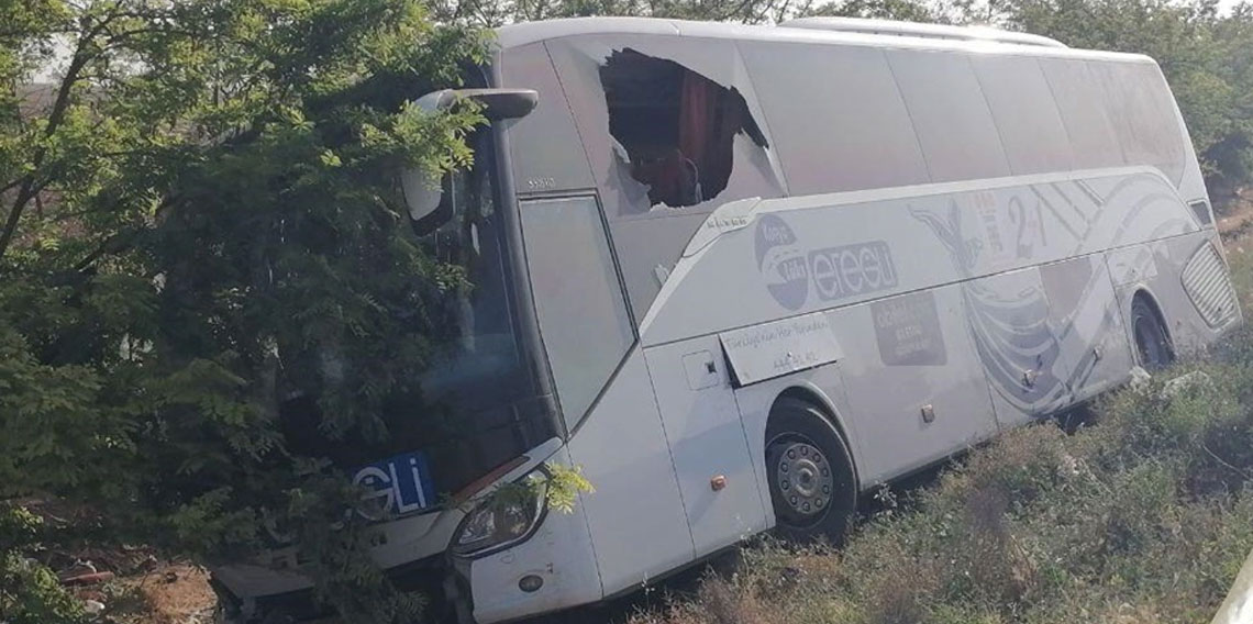 Yolcu otobüsü devrildi! Feci kazada ölü ve yaralılar var