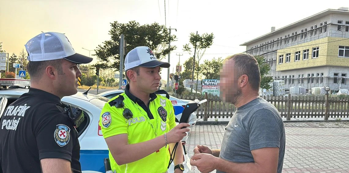 Bayram trafiğinde hem alkollü hem de ehliyetsiz sürücüye 50 bin TL ceza