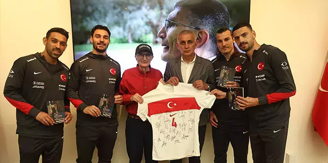 A Milli Takım’dan Aziz Sancar’a ziyaret