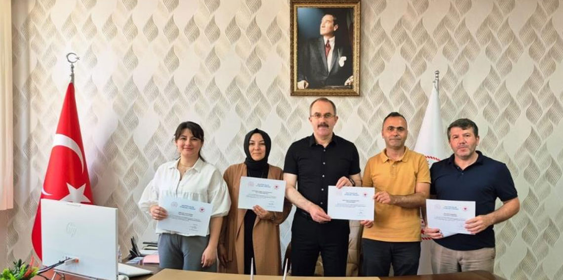Bulancak’ta yapılan projeyle 500 çocuğun yüzü güldü