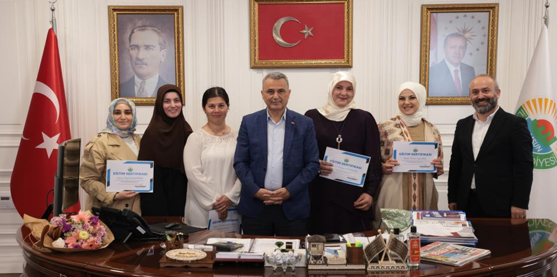 İlkadım’ın kadın girişimcileri belgelerini aldı