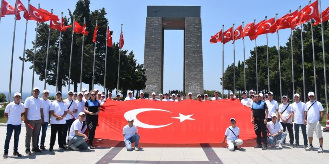Kastamonu’da liseli öğrenciler, Çanakkale Şehitliğini gezdi
