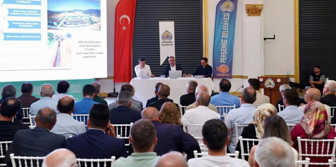 Perşembe geleceğini planlıyor