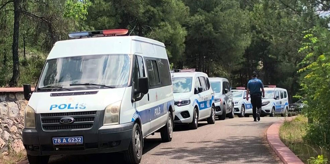 Karabük'te ağaca asılı halde erkek cesedi bulundu