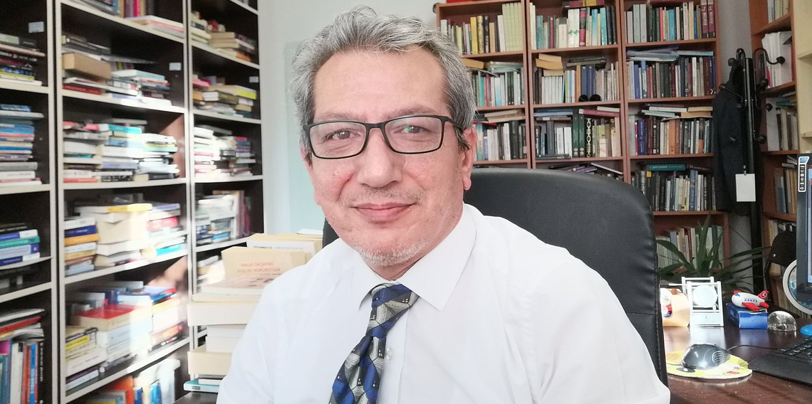 Prof. Dr. Hasan Aydın; Postmodernizm: Tehdit mi, fırsat mı?