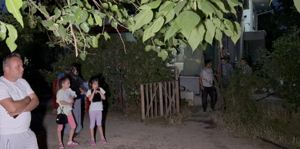 Ardiye yangını vatandaşları sokağa döktü
