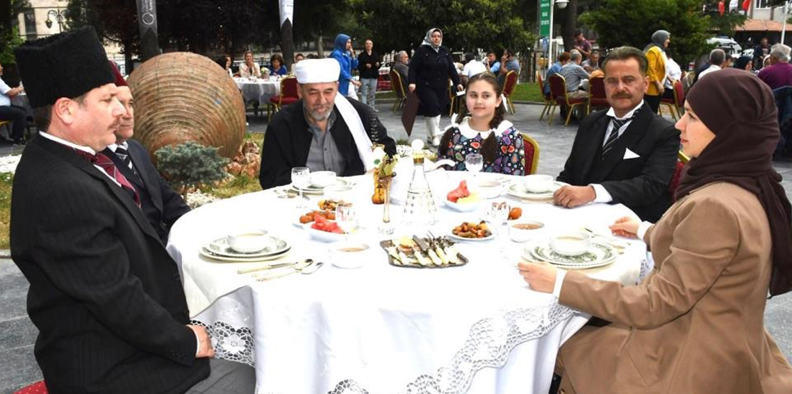 Amasya’daki festivalde ‘Atatürk onur yemeği’ etkinliği düzenlendi