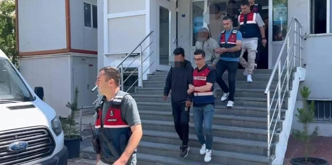 Artvin'de göçmen kaçakçılığı operasyonu: 4 Afgan yakalandı