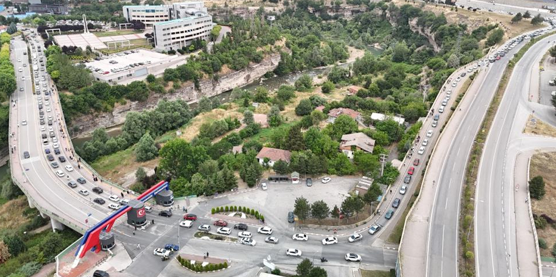 Karabük'te YKS'ye geç kalan öğrenci içeri alınmadı