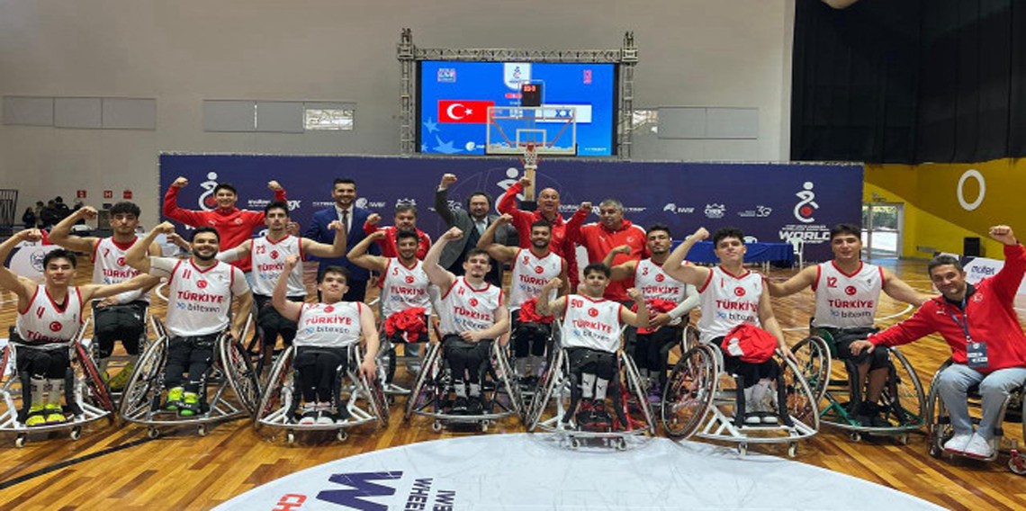 Alkışlar Bizim Çocuklara