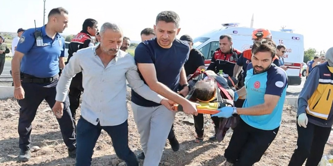 Sınava giden araçlar çarpıştı: 1 ölü, 4’ü ağır 10 yaralı
