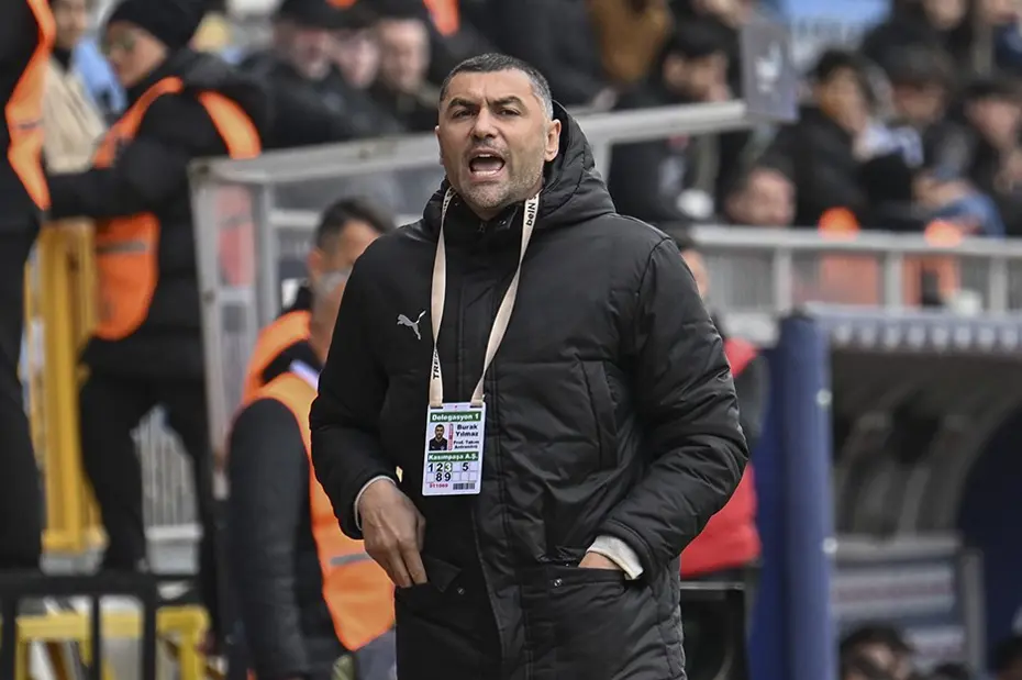 Burak Yılmaz Görevi Bıraktı 