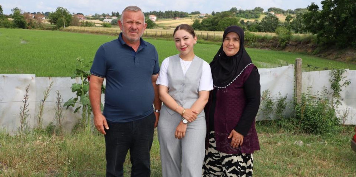 Babasının mazbatası iptal edildi, genç kadın muhtar seçildi