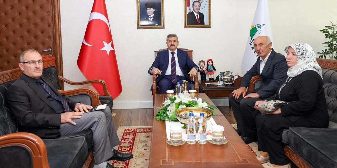 Artvin Valisi Ergün, şehit ailesini ağırladı