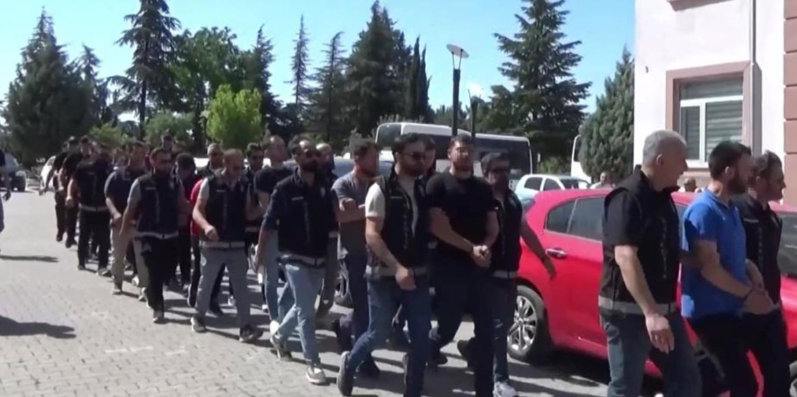 Amasya ve Ankara'da uyuşturucu şebekelerine operasyon: 13 tutuklama