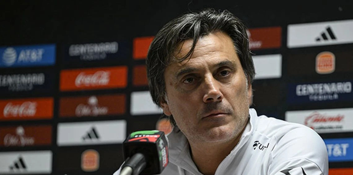 Montella 2 yıllık imza attı, özel istekte bulundu
