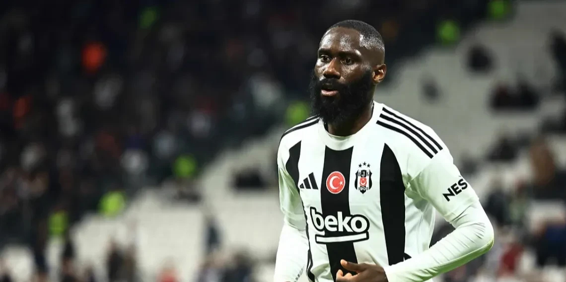 Beşiktaş, 21 gole katkı veren yıldızını gönderdi!