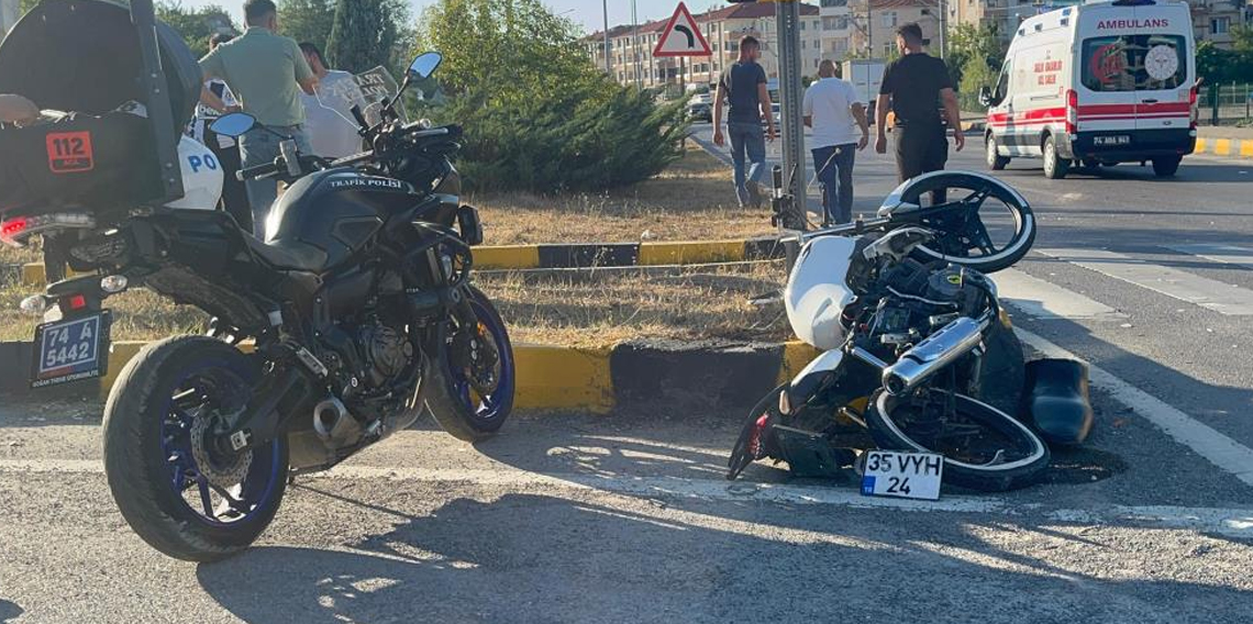 Önce otomobile sonra refüje çarptı: 1 yaralı