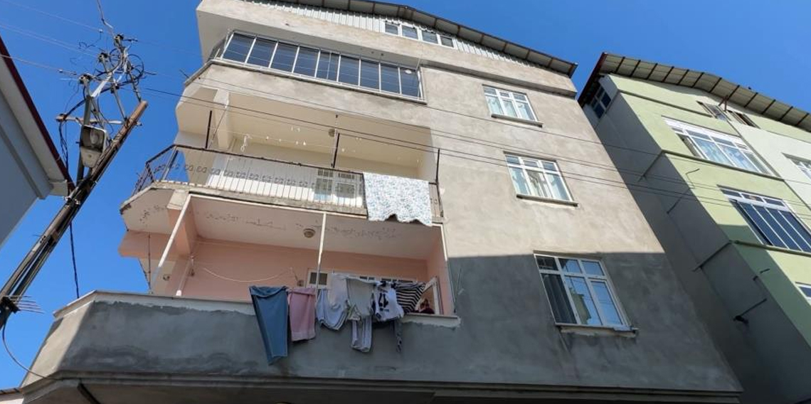 Samsun’da 3. kattan düşen çocuk ağır yaralandı
