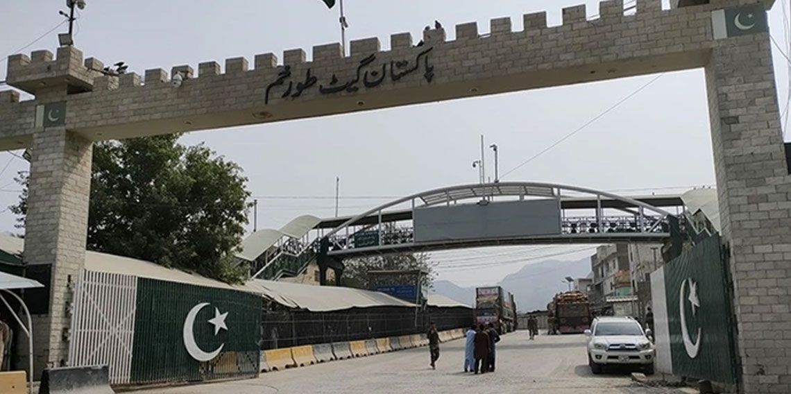 Pakistan'a sızmaya çalışan silahlı kişiler öldürüldü