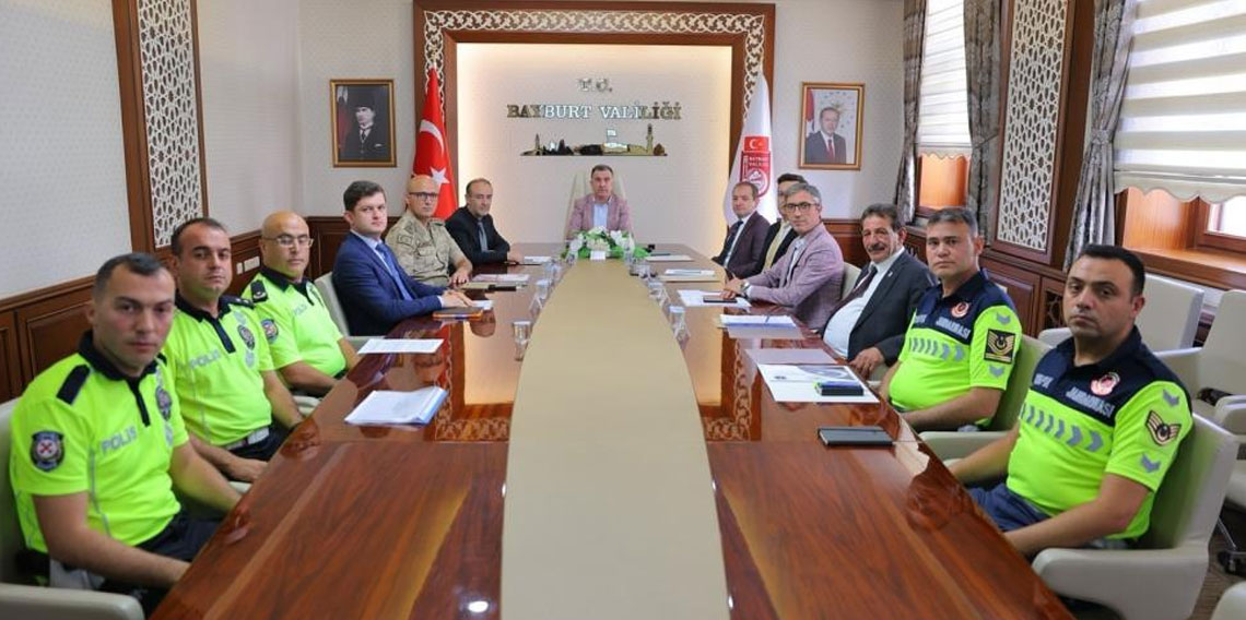 Bayburt'ta ulaşımda yaşanan sorunlar toplantıda ele alındı
