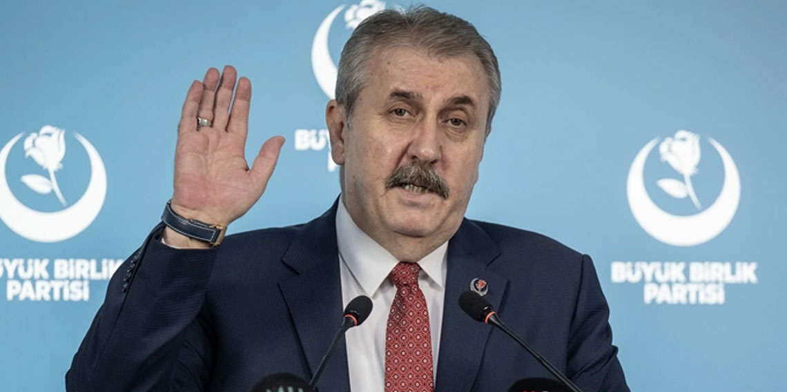 Destici'den Özgür Özel açıklaması: Sehven söylediğini düşünmek istiyorum
