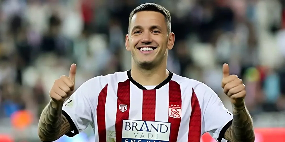 Rey Manaj Samsunspor'un kapısında!