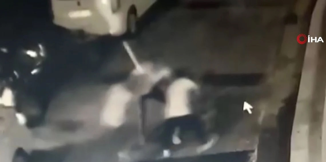 Döner bıçaklı dehşet kamerada