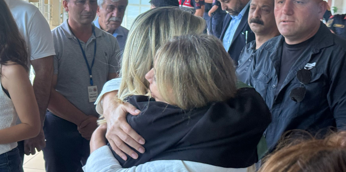 Ahmet Özer'in kızı ve Dilek İmamoğlu haberi duyunca böyle kucaklaştı