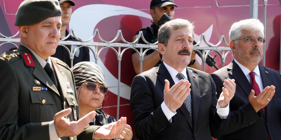 15 temmuz, Samsun'da şehitlikte anıldı