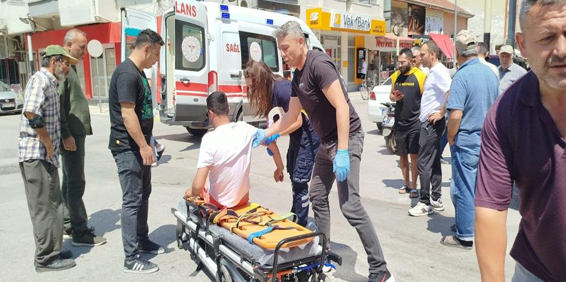 Çorum’da otomobil ile motosiklet çarpıştı: 1 yaralı