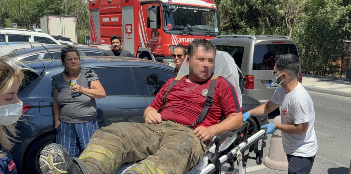 Beylikdüzü’nde sitede kimyasal koku alarmı: 5 kişi hastaneye kaldırıldı