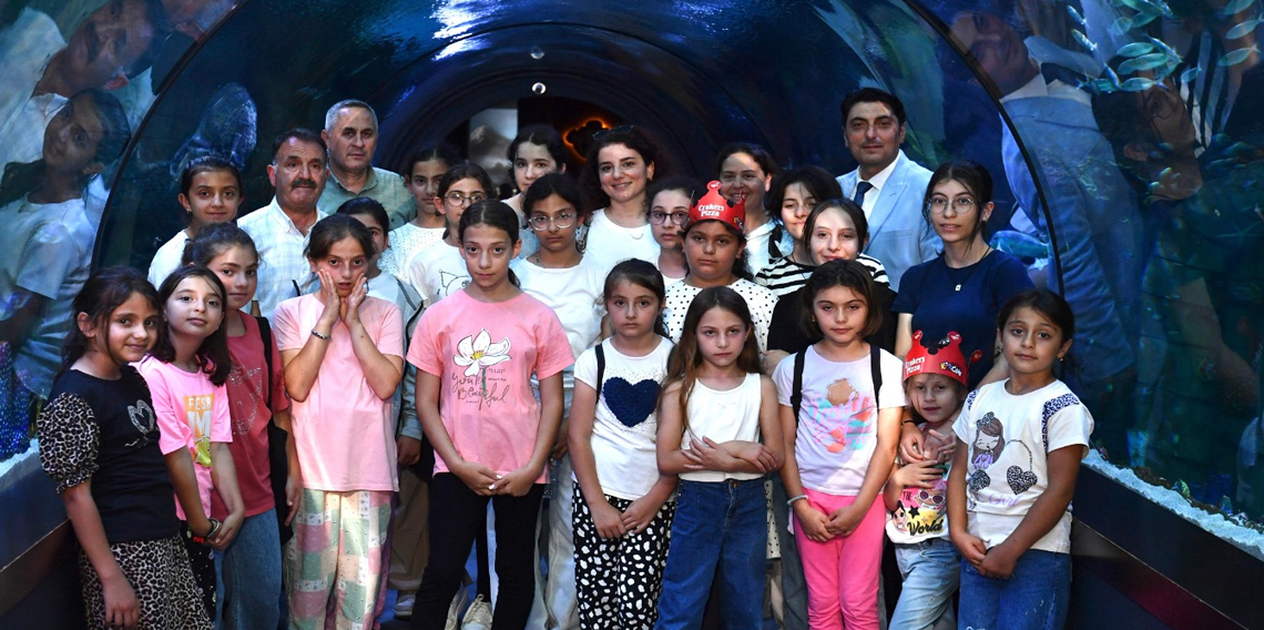 Çocuklar Tünel Akvaryum'daki Etkinlikte Gönüllerince Eğlendi