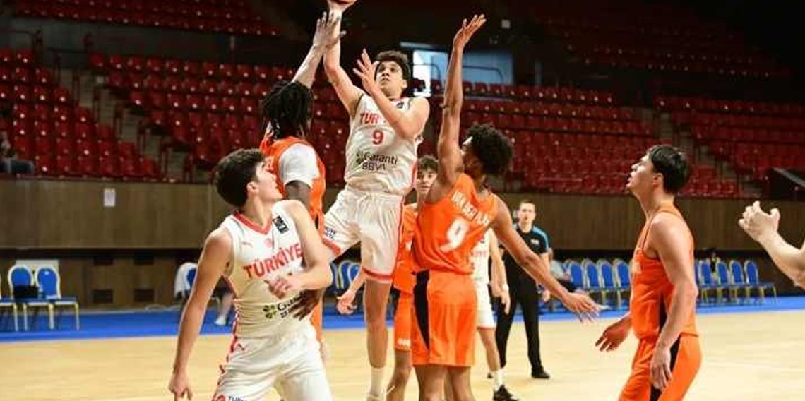 Potada Genç Milliler yarı finale yükseldi