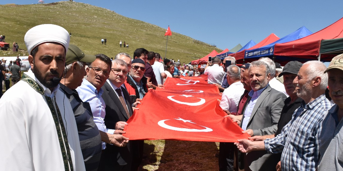 18 Temmuz’da Çataltepe’de Şehitler Dualarla Anıldı